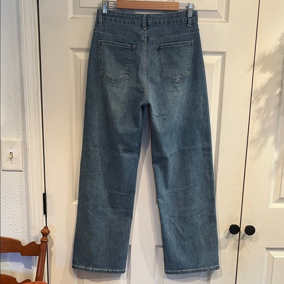 Stylish high rise wide leg Jeans - Picture 4 of 5